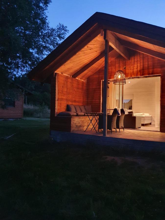Skogsbaeckens Stugby Ab Tomelilla Exterior foto