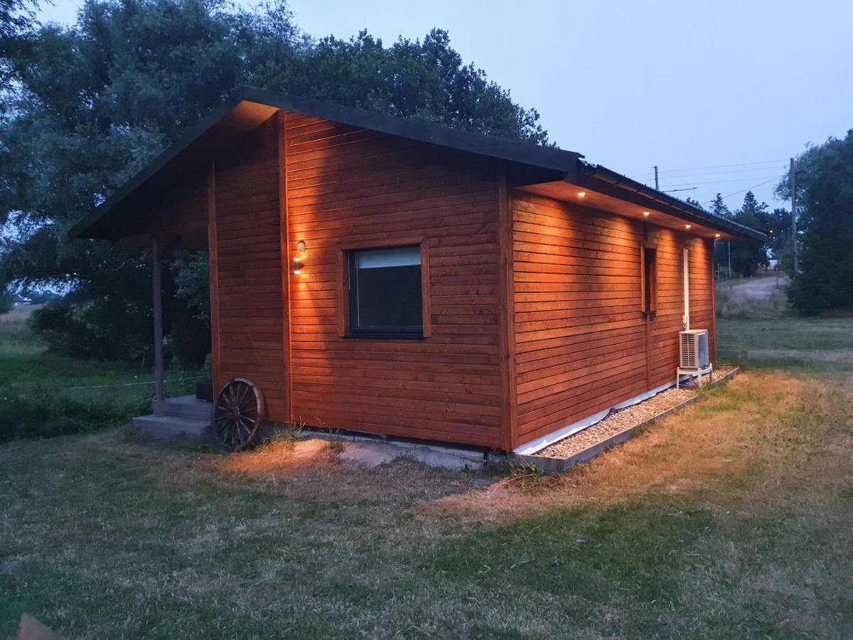 Skogsbaeckens Stugby Ab Tomelilla Exterior foto