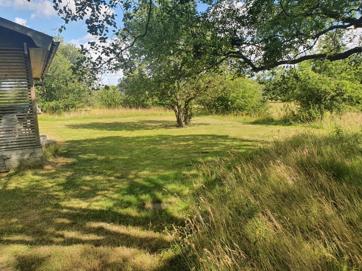 Skogsbaeckens Stugby Ab Tomelilla Exterior foto